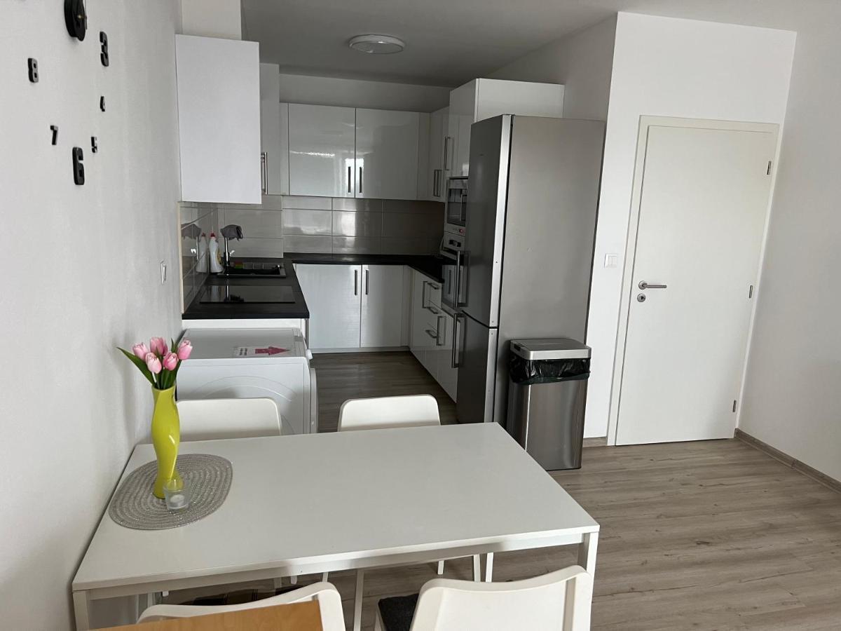 Beautiful 2 Bedroom Apartment Prostějov Extérieur photo